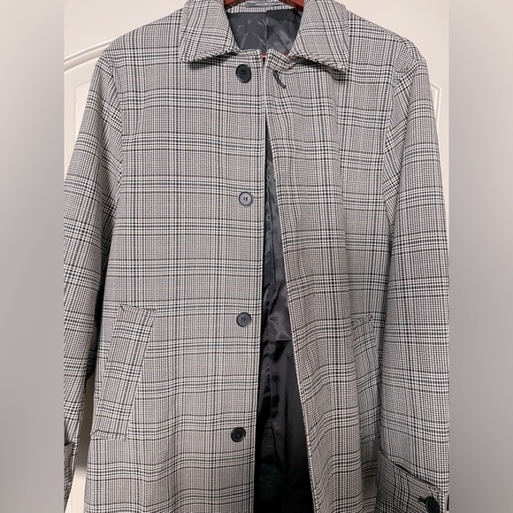 H&M Trench Coat - Picture 5 of 6